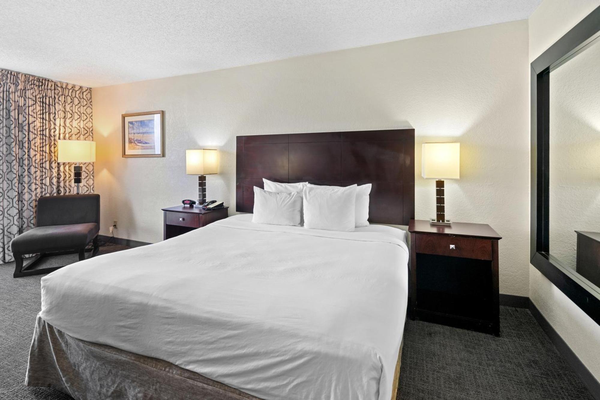 Standard King Room