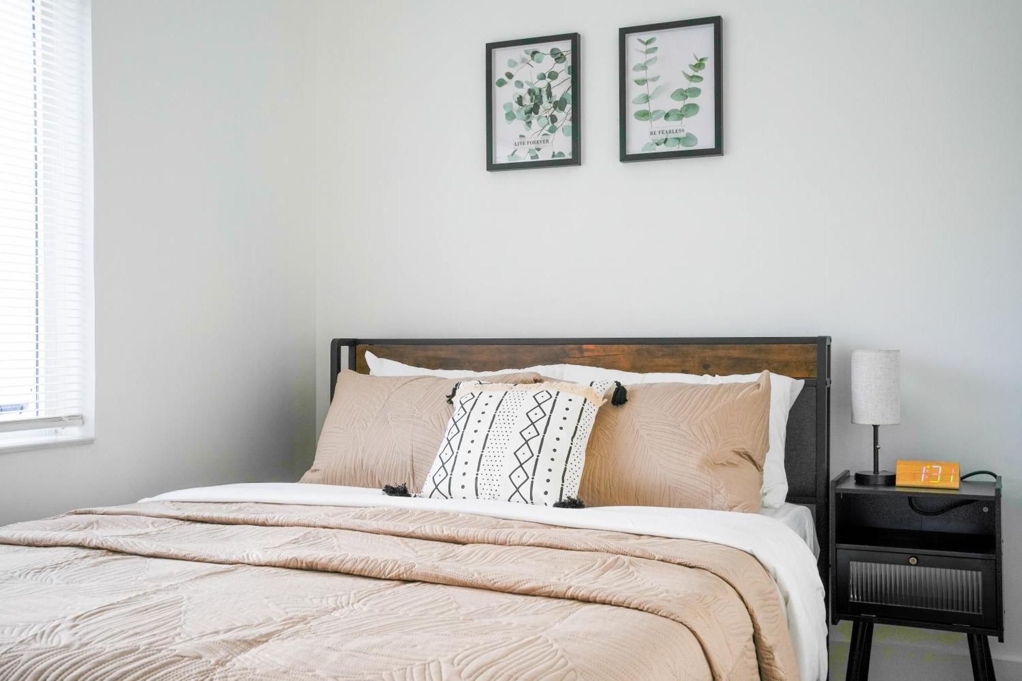 Two-Bedroom Deluxe Apartment
