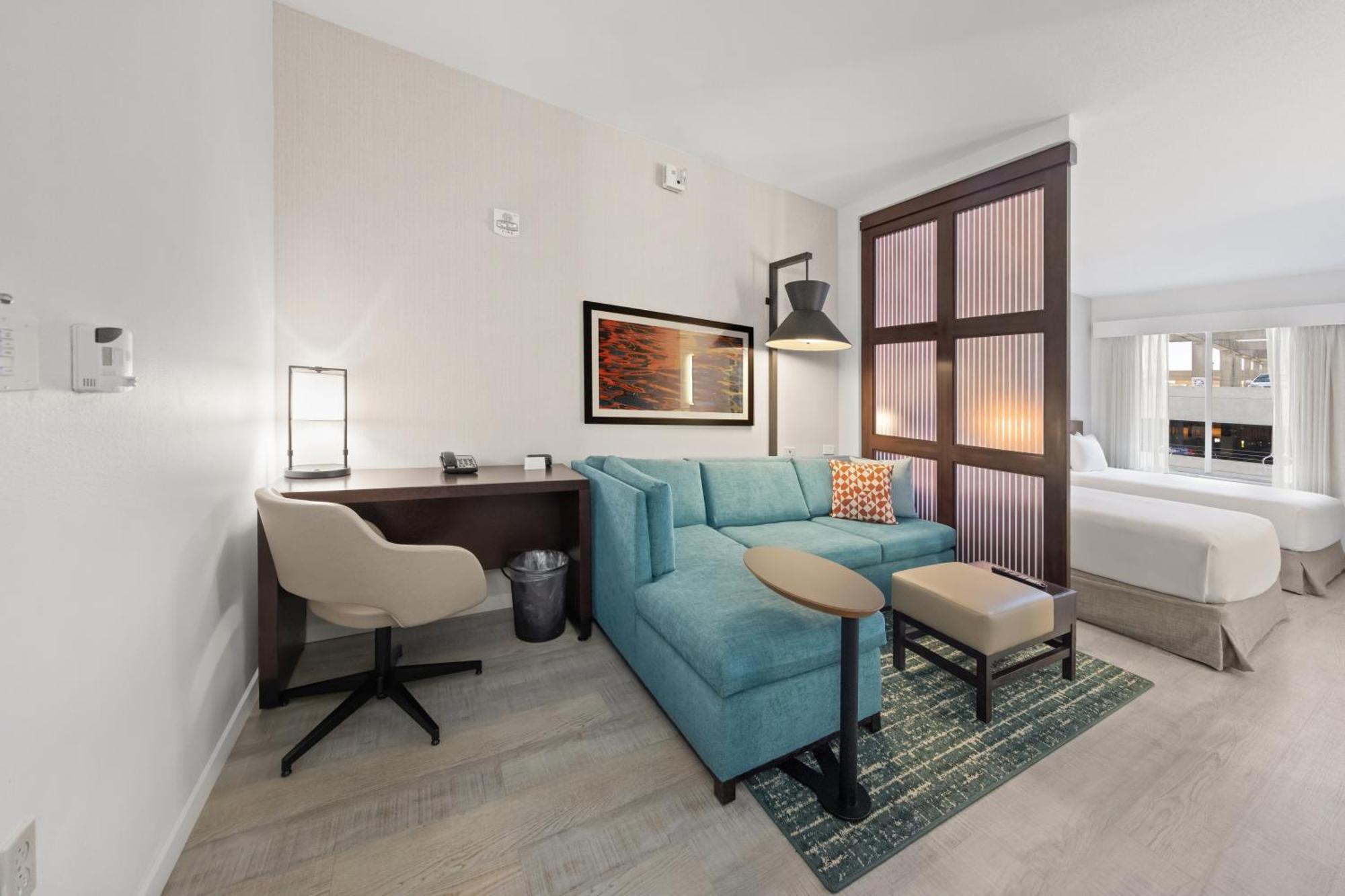 Queen Room Two Queen Beds Sofa Bed High Floor