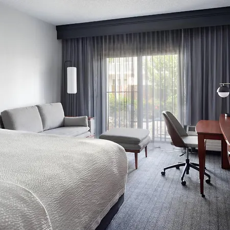 Courtyard By Marriott West Palm Beach-3