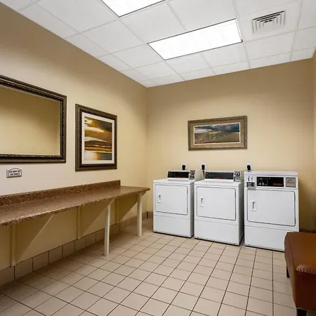 Hawthorn Extended Stay By Wyndham West Palm Beach Airport-2